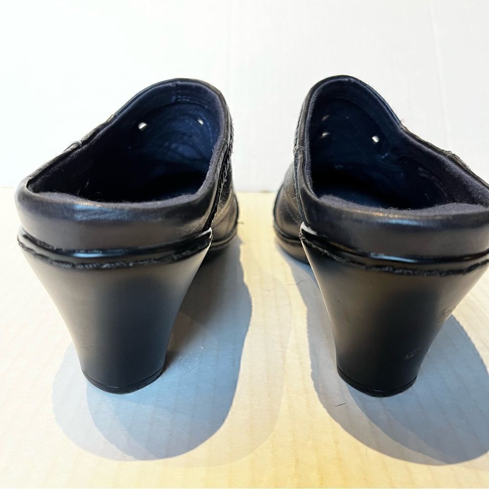 Clarks Women's Heeled Clogs Black 6 1/2M - Picture 7 of 9